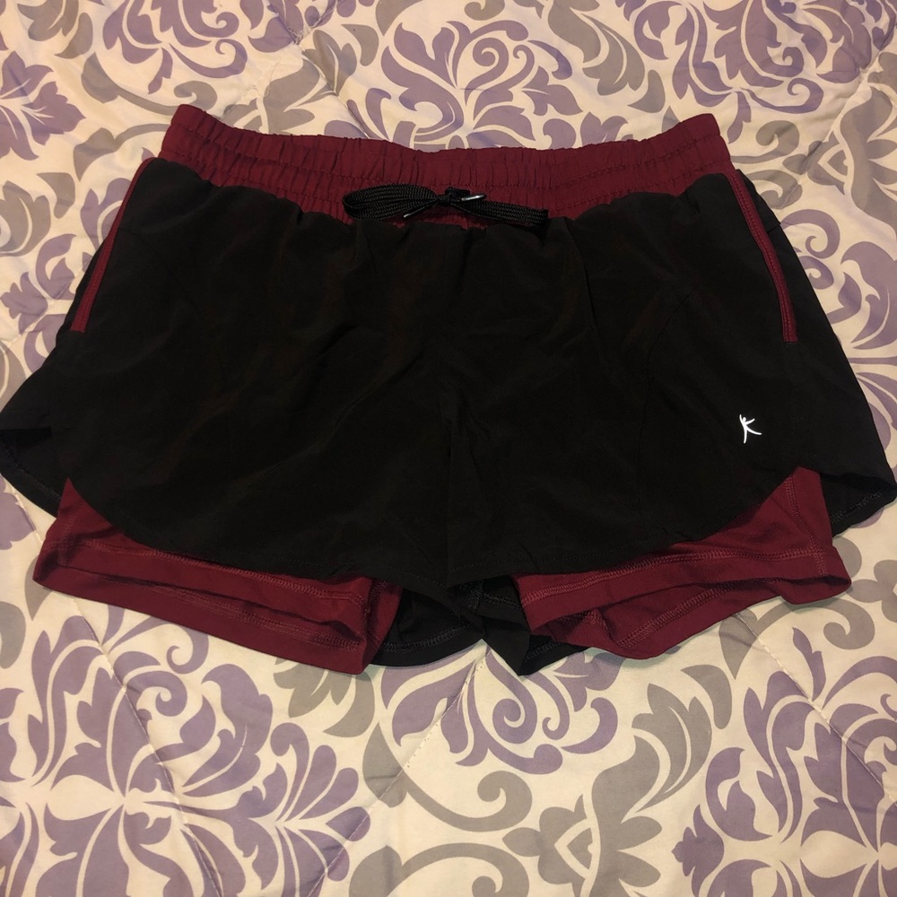 NWOT Danskin Now Black & Burgundy Shorts, M